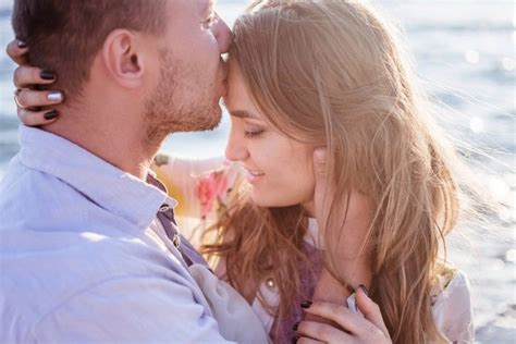 Poljubljanje, če je dobra kemija Spolna masaža Goderich